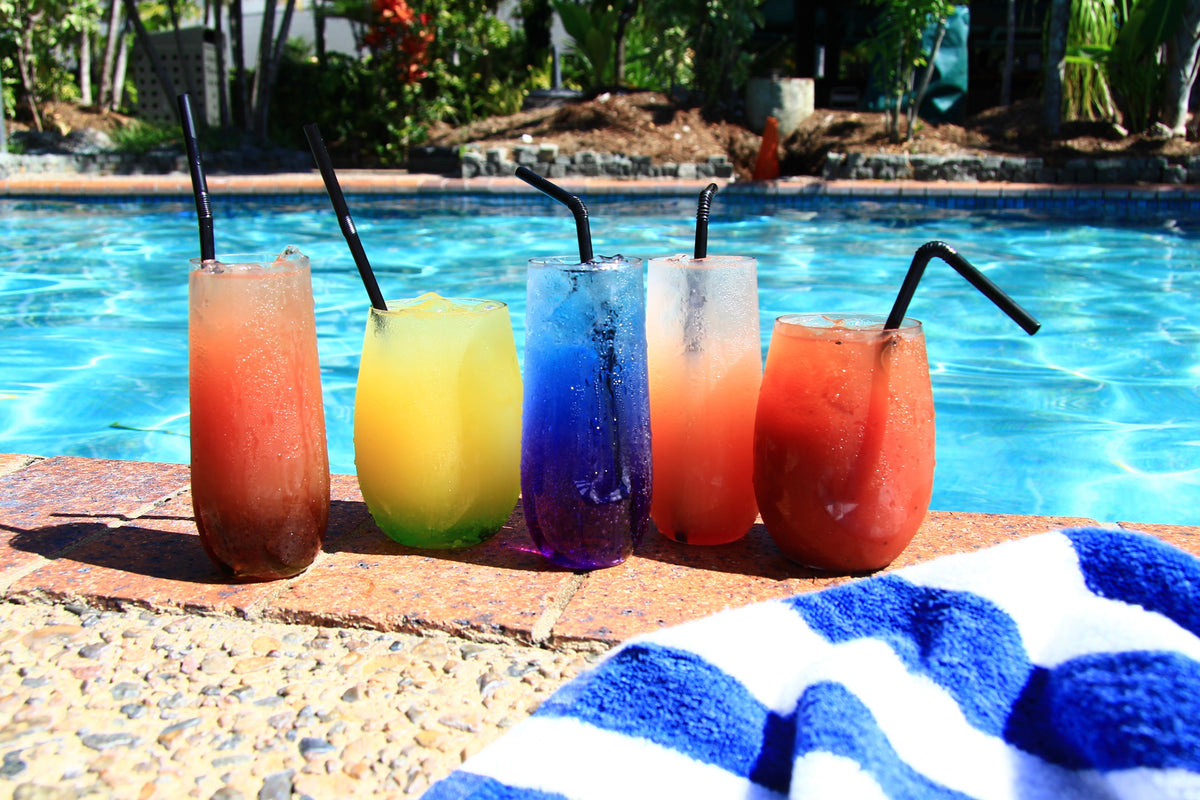 Rowdy Crowd Family Combination Pack, 4 Wine &amp; 4 Champagne Pieces